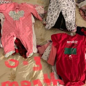 Baby girl clothes 0-3 months lot